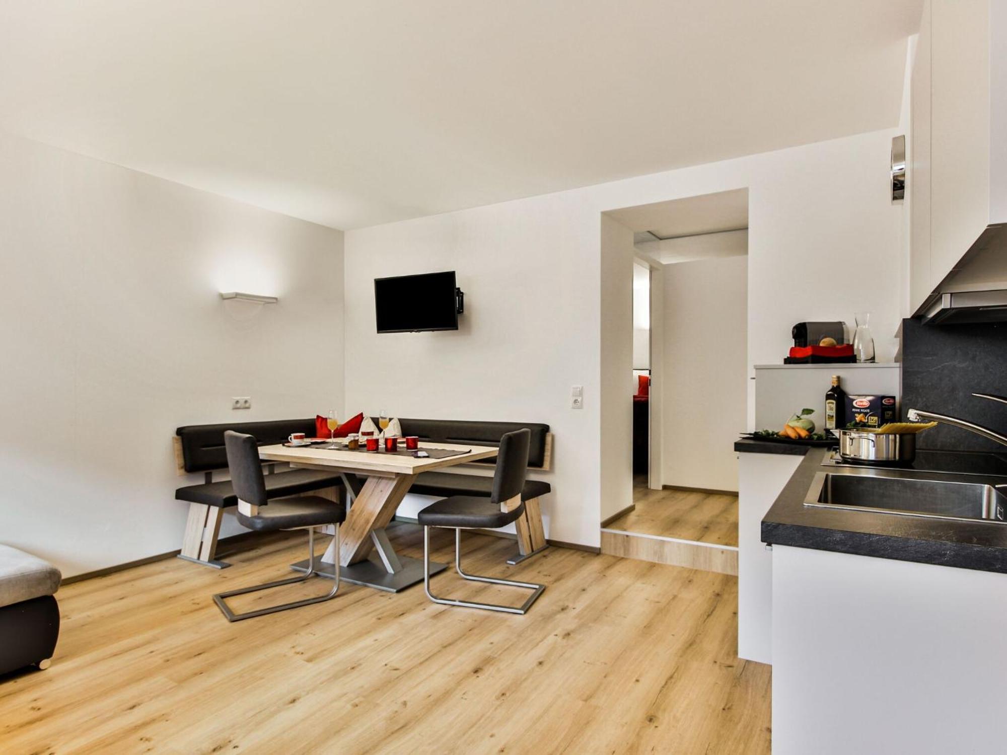 Elegant Apartment In Inzing With Terrace 外观 照片