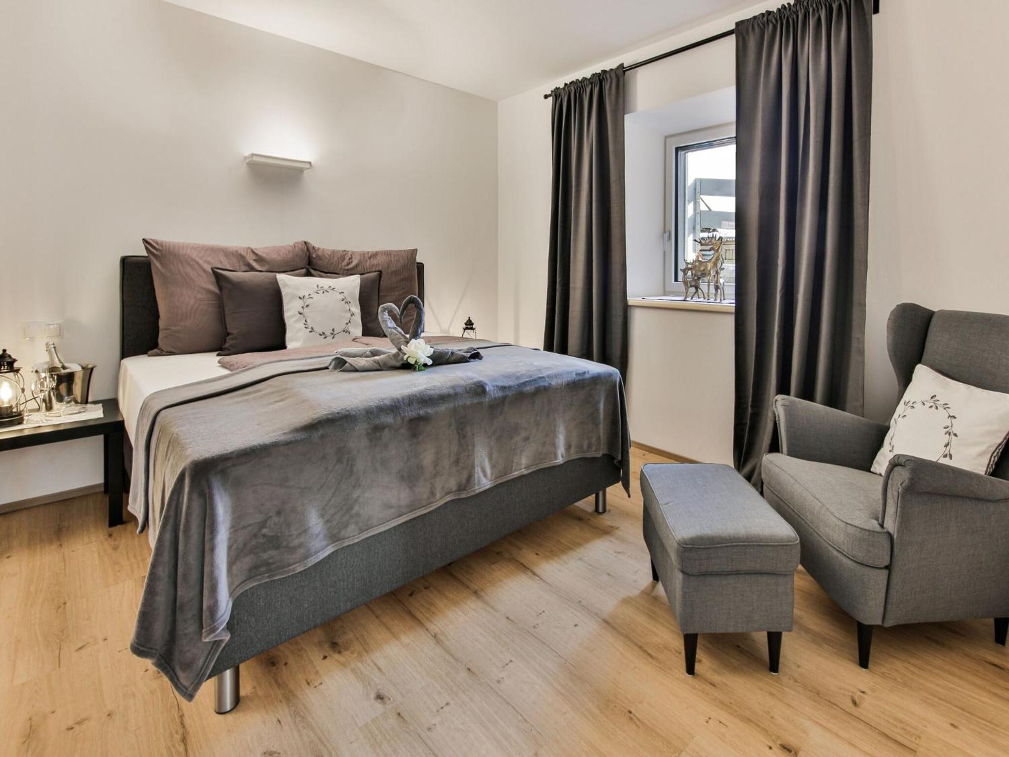 Elegant Apartment In Inzing With Terrace 外观 照片